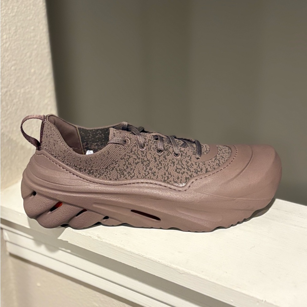 Crocs Echo Surge Truffle Unisex Slip On Casual Shoes 210079-0LG Sz M 8/W 10 NIB - Picture 2 of 10